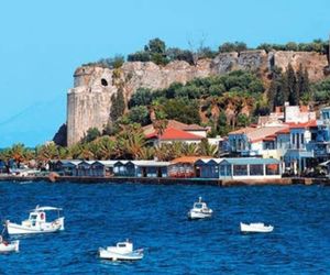 Ideal holiday environment with pool and sea views Dhranga Greece