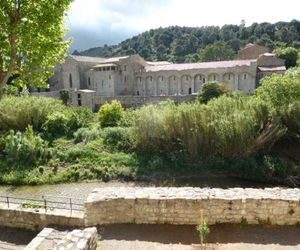 Maison de caractère face à l abbaye de lagrasse Lagrasse France