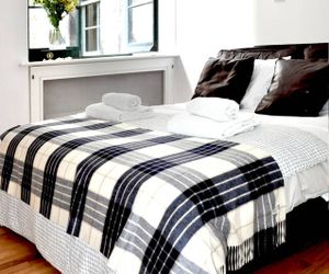 100m² Loft, fabulous Leith Shore area for up to 6 Leith United Kingdom