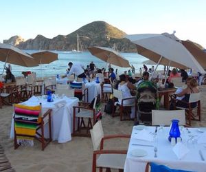 Cabo Pedegal Special sleeps 2 or 3 or 4 for $75 total and tax included and free breakfast Cabo San Lucas Mexico