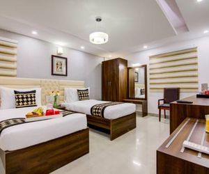 Collection O 30008 Pitampura Samalka India