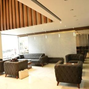 NearBy Hotel