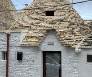 Trullo Ninetta Alberobello Italy