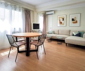 TTdSSa VLC: Plaza Cisneros, 2- 5 pax 3 Bedrooms Valencia Spain