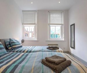 Spacious Central Chic Apartment - Simply Check In WINCHESTER United Kingdom