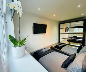 Birmingham Modern & Stylish 3 Bedroom House Birmingham United Kingdom