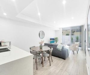 Brand new 2 bedrooms terrace with Free parking Pymble Australia