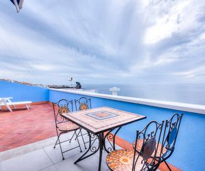 Roof studio La Sirena Puerto de Santiago Spain