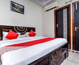 OYO 18831 Florence Residency Samalka India