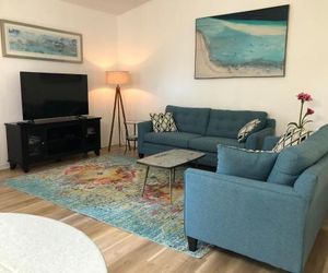 Spacious 2BR condo, 5 minutes away from Clearwater Beach, Heated Pool, Gym Clearwater United States