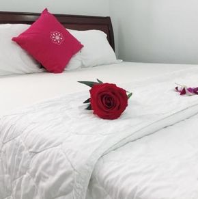 NearBy Hotel