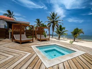 Фото отеля Diamante Beachfront Suites