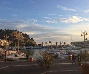 Appartement T3 - RDC - CASSIS Cassis France