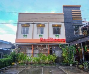 RedDoorz near RSUP Prof. Kandou Manado Manado Indonesia