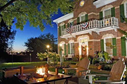 Photo of Cloran Mansion Bed & Breakfast