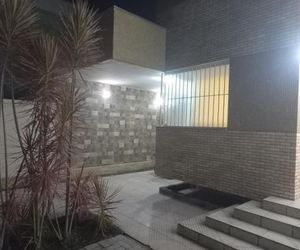 Casa-Bertioga-Suites Privativas-com Cozinha,Sala e Área de Serviço Compartilhadas Bertioga Brazil