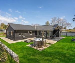 Six-Bedroom Holiday Home in Ebeltoft Ebeltoft Denmark