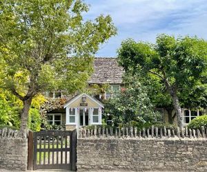 Sunnyside Cottage, Bampton Clanfield United Kingdom