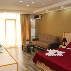 NearBy Hotel