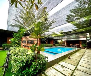 PETAK PADIN Cottage by the pool Kepala Batas Malaysia