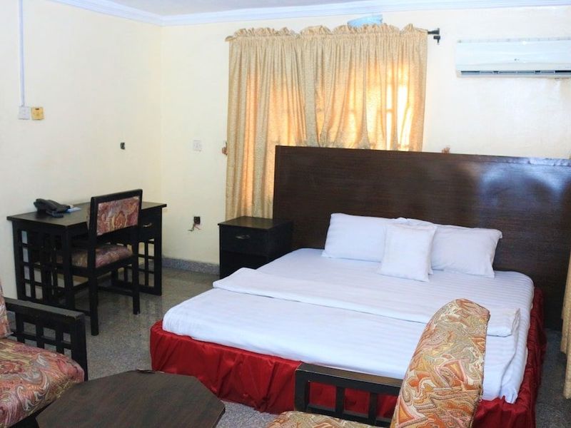 Hotel Photo 10