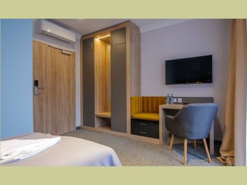 Hotel Photo 6