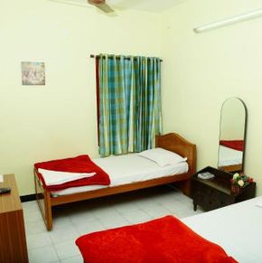 NearBy Hotel