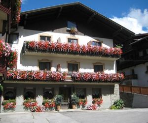 Ferienwohnungen Hauser St. Jakob im Defereggen Austria