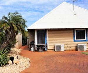 Osprey Holiday Village Unit 213-1 Bedroom - Marvellous 1 Bedroom Studio Apartment with a Pool in the Complex Exmouth Australia