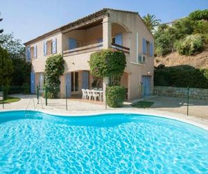 Villa provencale avec piscine La Garonnette France