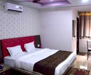 Hotel Shree Palace And Restaurant Hatlam India