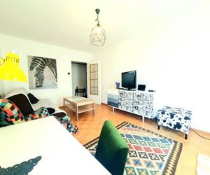 Yellow Apartment oposite ZOO (5 minutes walk to the Old Town) Torun Poland