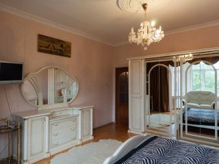 Apartment on Ordinarnaya 20