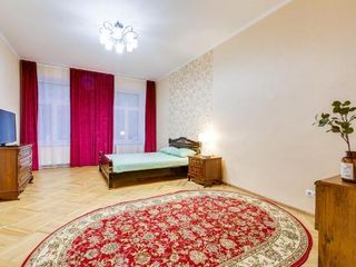 Apartment Marata 10