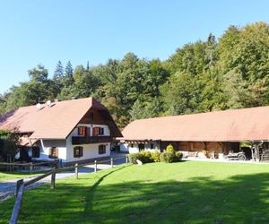 Turistična kmetija Šeruga Novo Mesto Slovenia