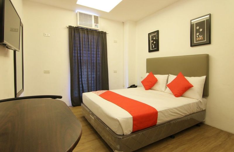 OYO 108 Spiral Suites