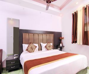 OYO 13652 Hotel Rajput Lucknow India