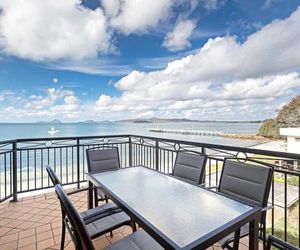 2/137 Soldiers Point Road - luxury unit on the waterfront with aircon and free unlimited Wi Fi Salamander Bay Australia