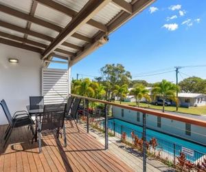 Unit 2 Rainbow Surf - Modern, double storey townhouse with large shared pool, close to beach and shops Rainbow Beach Australia