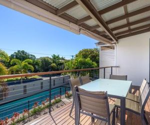 Unit 4 Rainbow Surf - Modern, double storey townhouse with large shared pool, close to beach and shop Rainbow Beach Australia