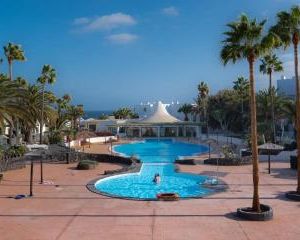 luxury casa playa roca bord de mer Costa Teguise Spain