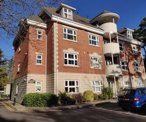 Hartford Court, East Cliff, Bournemouth. Walk to beach and town Boscombe United Kingdom