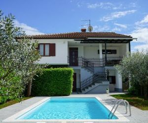 Villa Leon, Wonderful Family Apartment with Pool Petar u Sumi Croatia