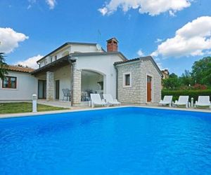 Surrounded by Olive Groves, Vineyards and Bicycle Paths - Villa Paris IV Radetici Croatia