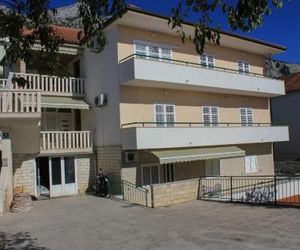 Apartments Pino Makarska Croatia