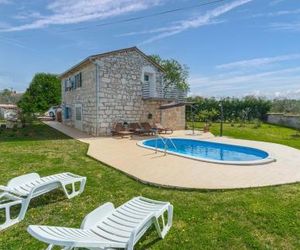 Villa Anima a newly built Stone house with Pool, near Porec, in a village Labinci Castellier Croatia