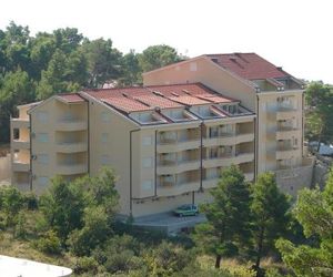 Apartments Suzi Baska Voda Croatia