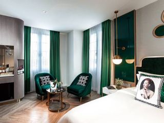 Фото отеля La Seine Hotel