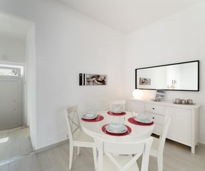 Casa Santos Nicolau Setubal Portugal