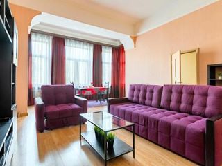 LetoPlace NEVSKY - 2 ROOMS - 5 GUESTS - 80m2